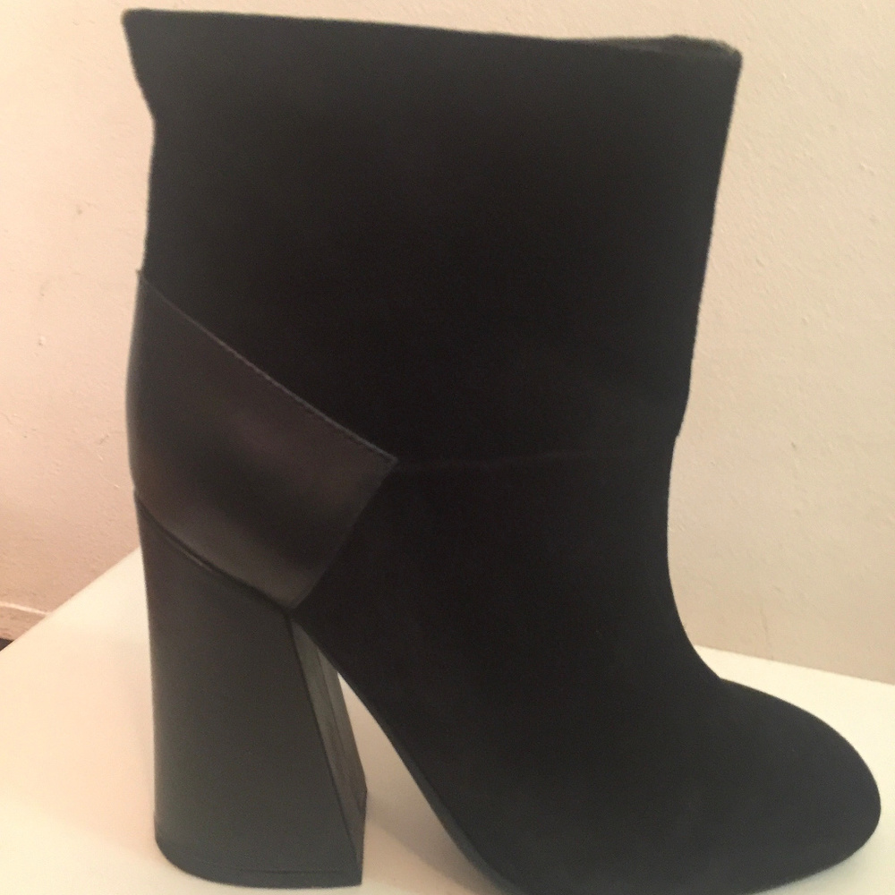 See by Chloé Ankle Boots - Suede Leather Size 5.5